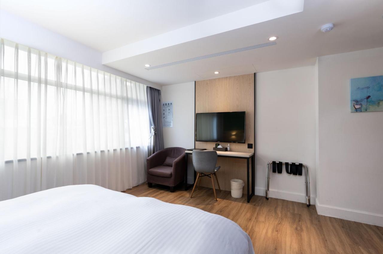 Hub Hotel Taoyuan Buitenkant foto