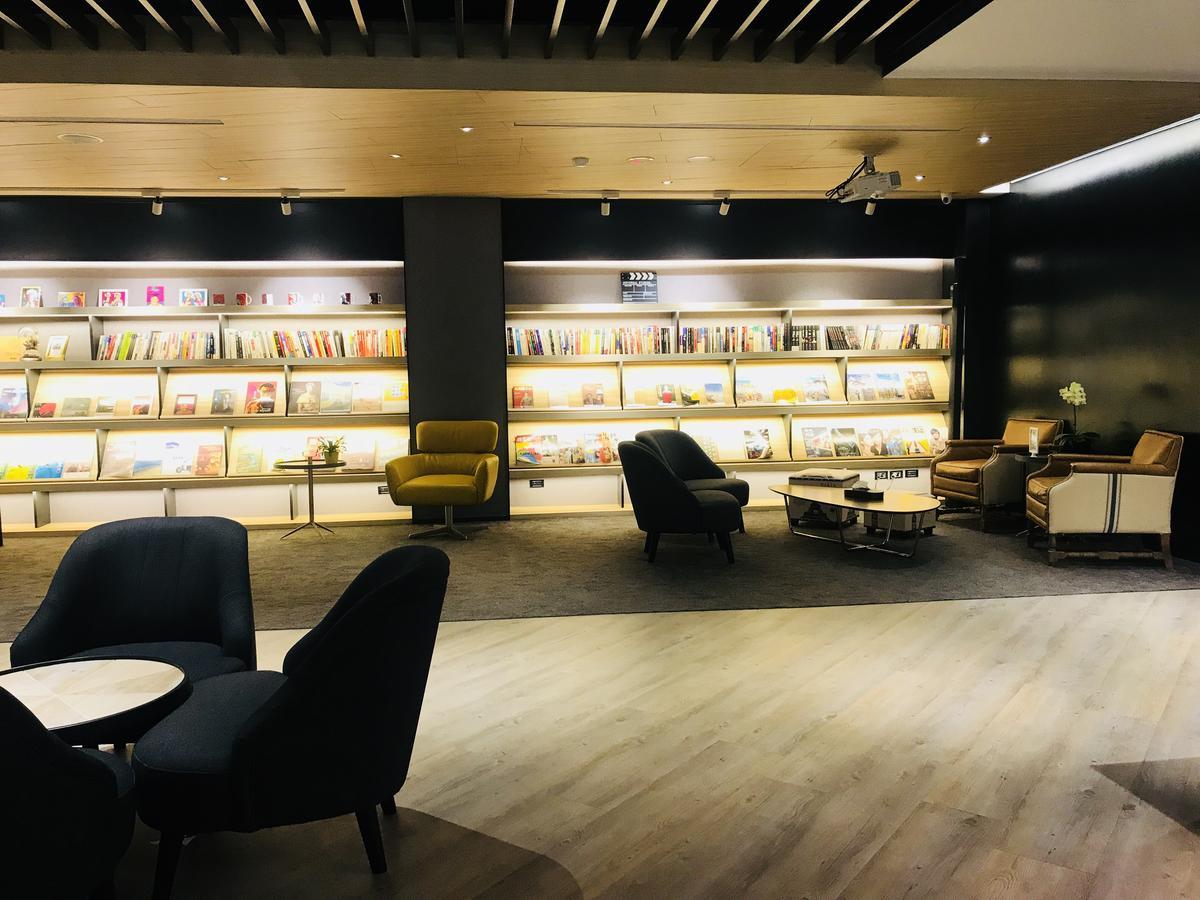 Hub Hotel Taoyuan Buitenkant foto