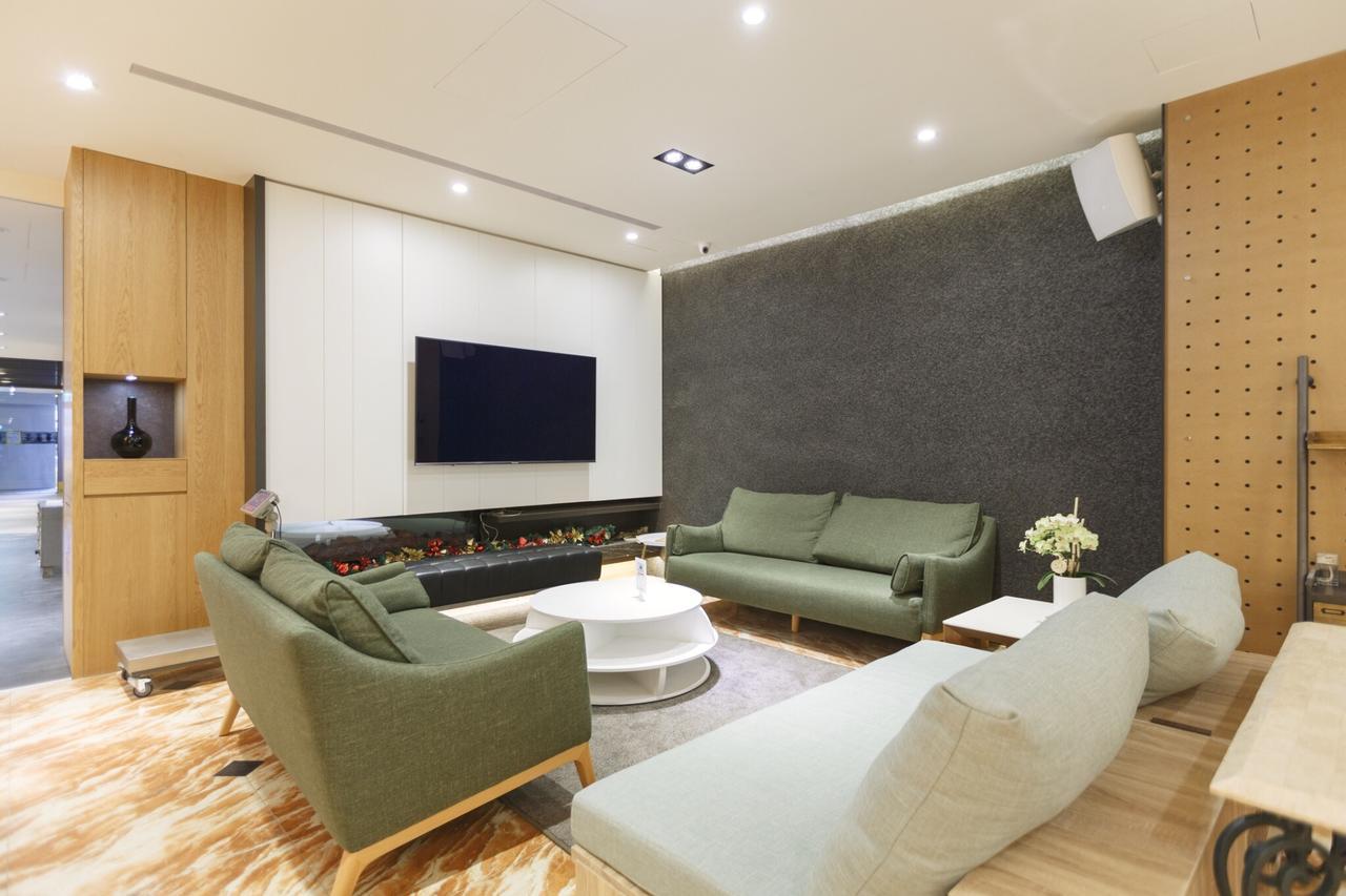 Hub Hotel Taoyuan Buitenkant foto